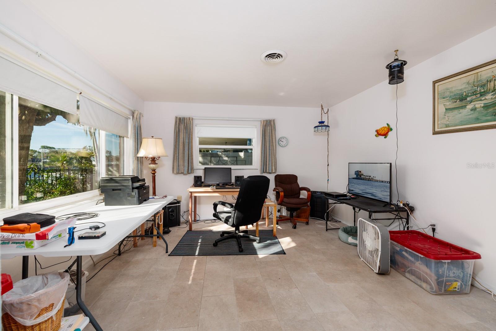 284 SUNLIT COVE DR NE, ST PETERSBURG, FL, 33702