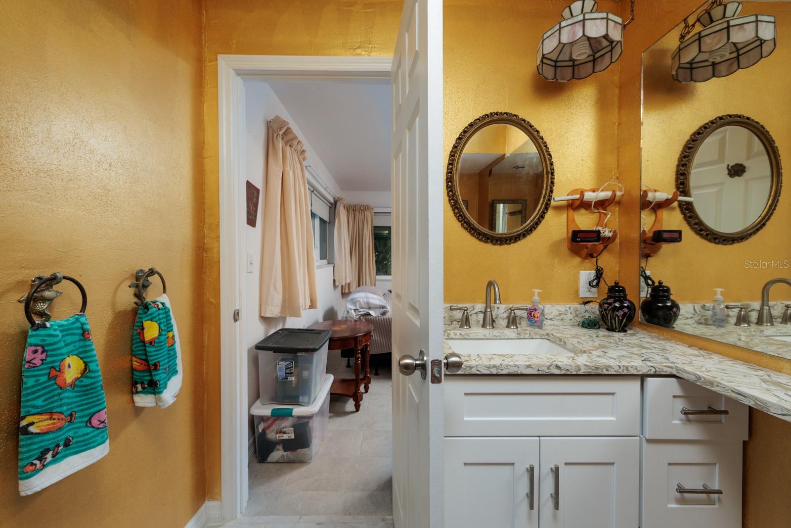 284 SUNLIT COVE DR NE, ST PETERSBURG, FL, 33702