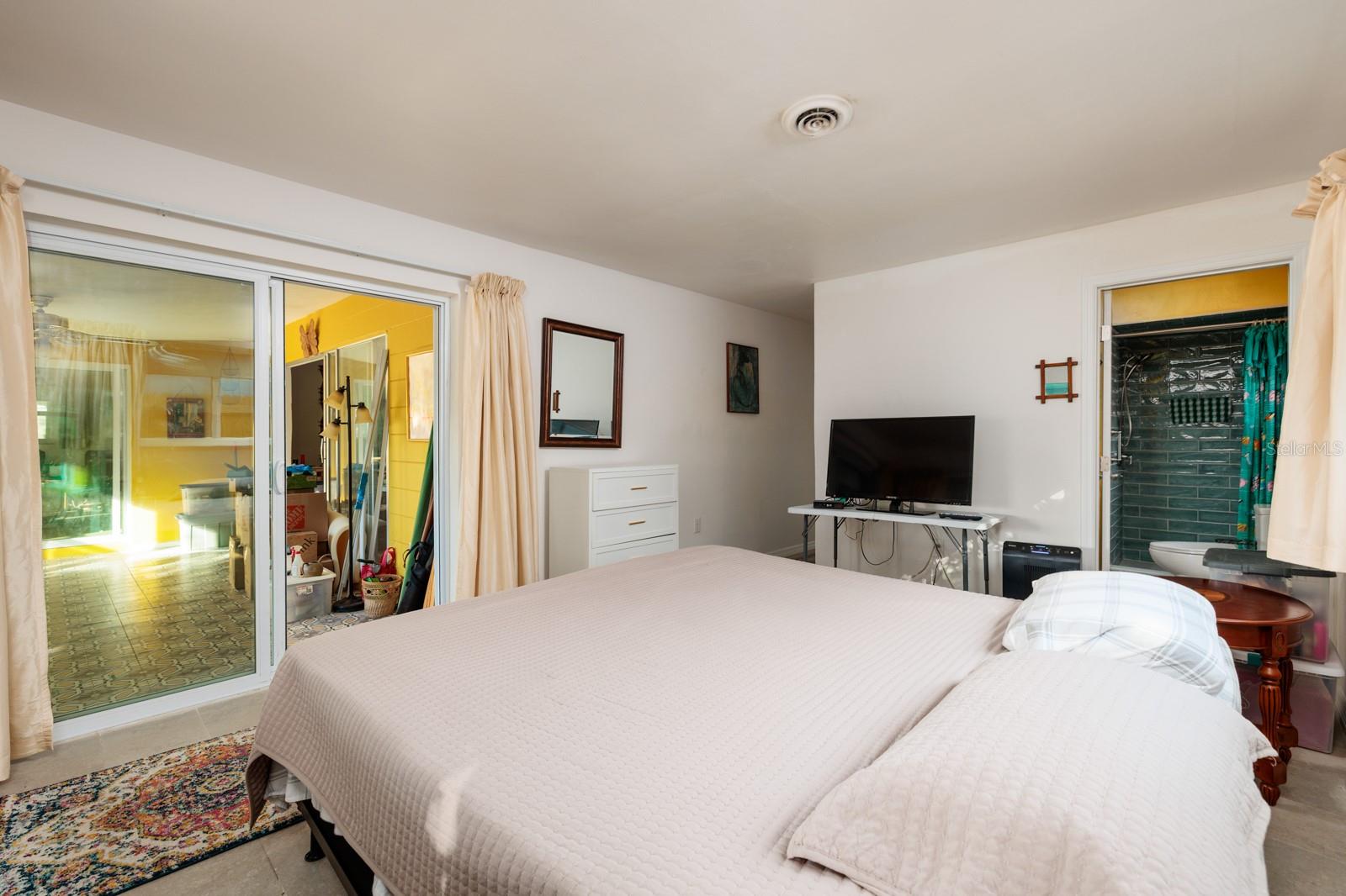 284 SUNLIT COVE DR NE, ST PETERSBURG, FL, 33702