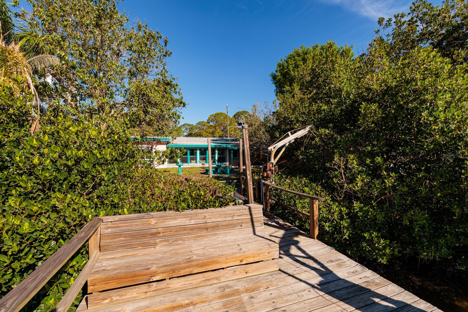 284 SUNLIT COVE DR NE, ST PETERSBURG, FL, 33702