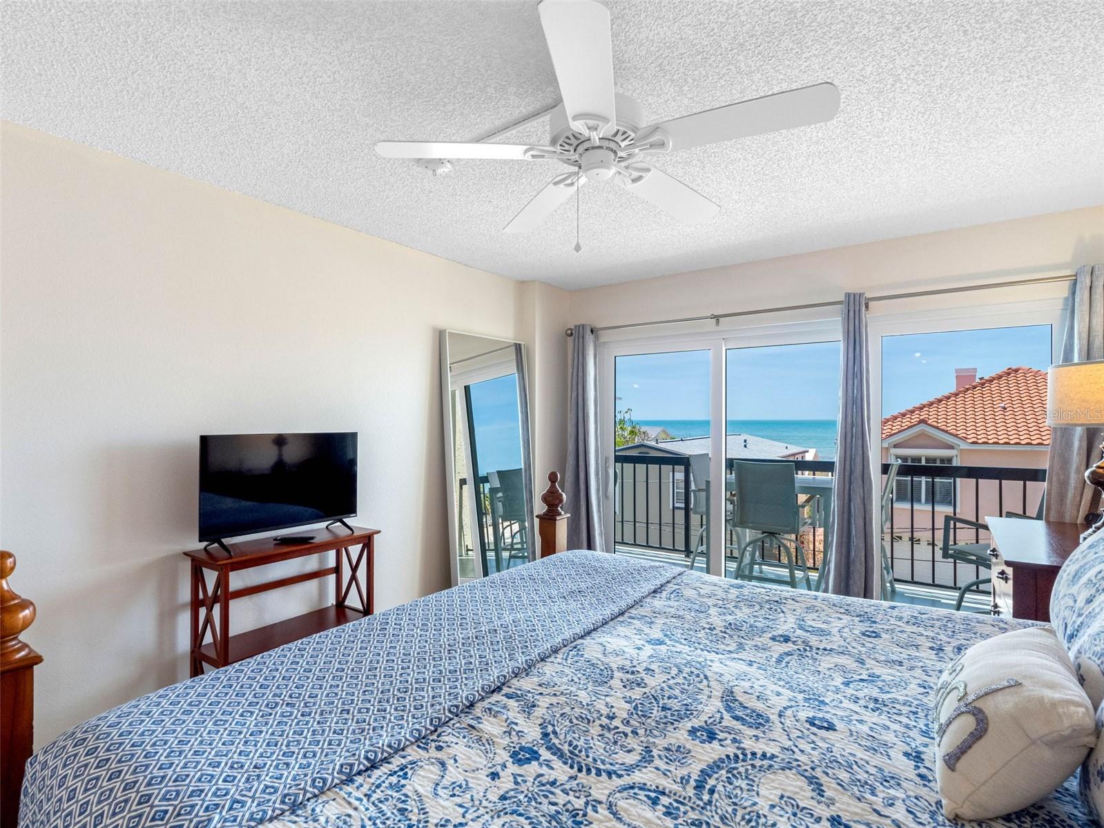 1300 GULF BLVD #301, INDIAN ROCKS BEACH, FL, 33785