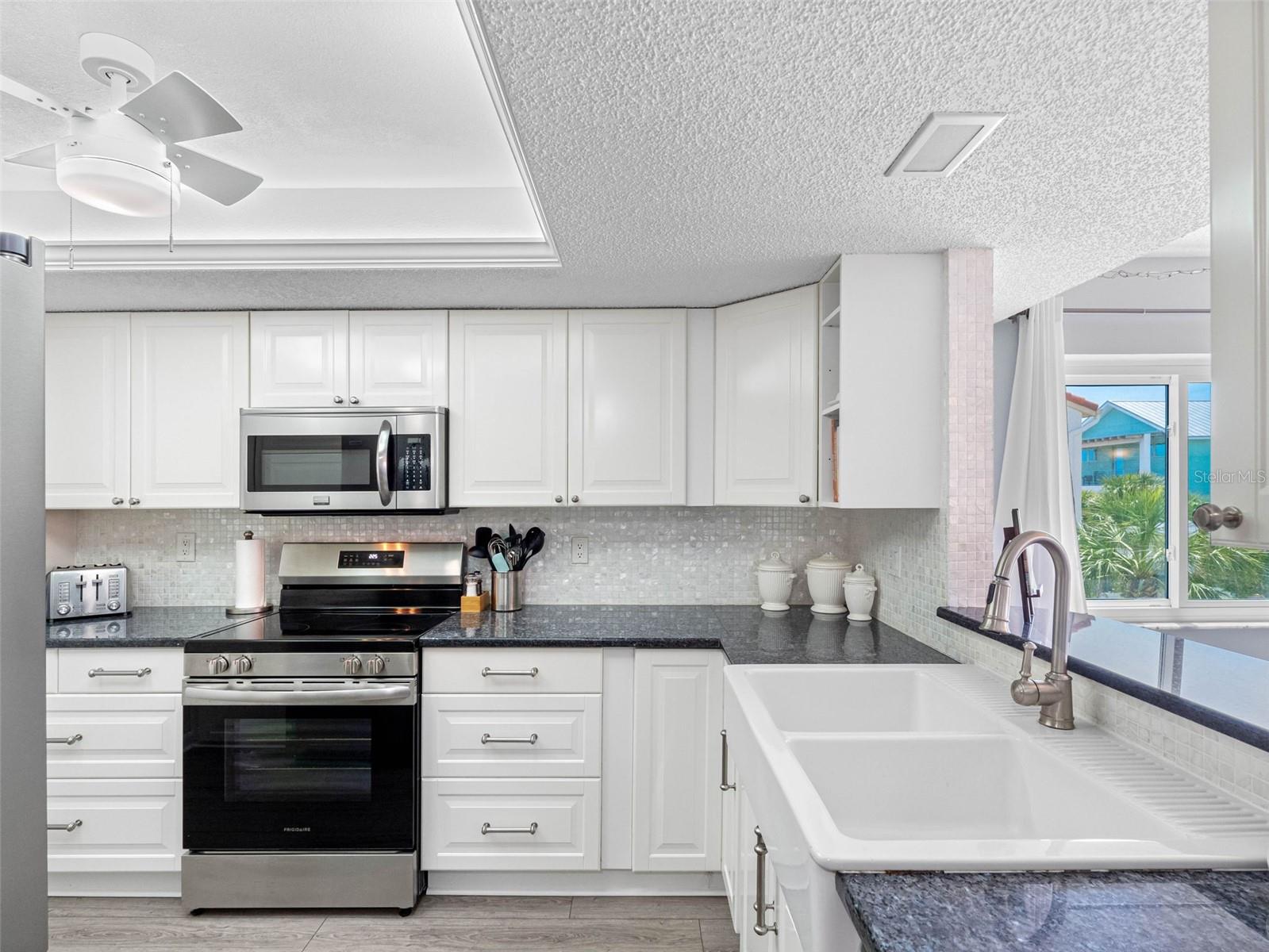 1300 GULF BLVD #301, INDIAN ROCKS BEACH, FL, 33785
