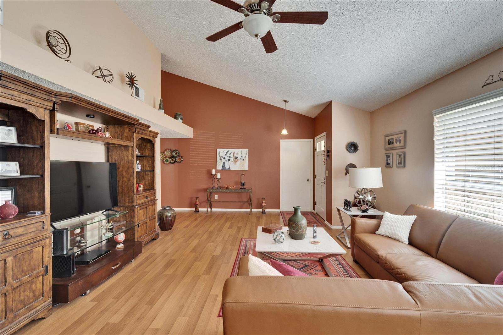 2033 SHADOW PINE DR, BRANDON, FL, 33511