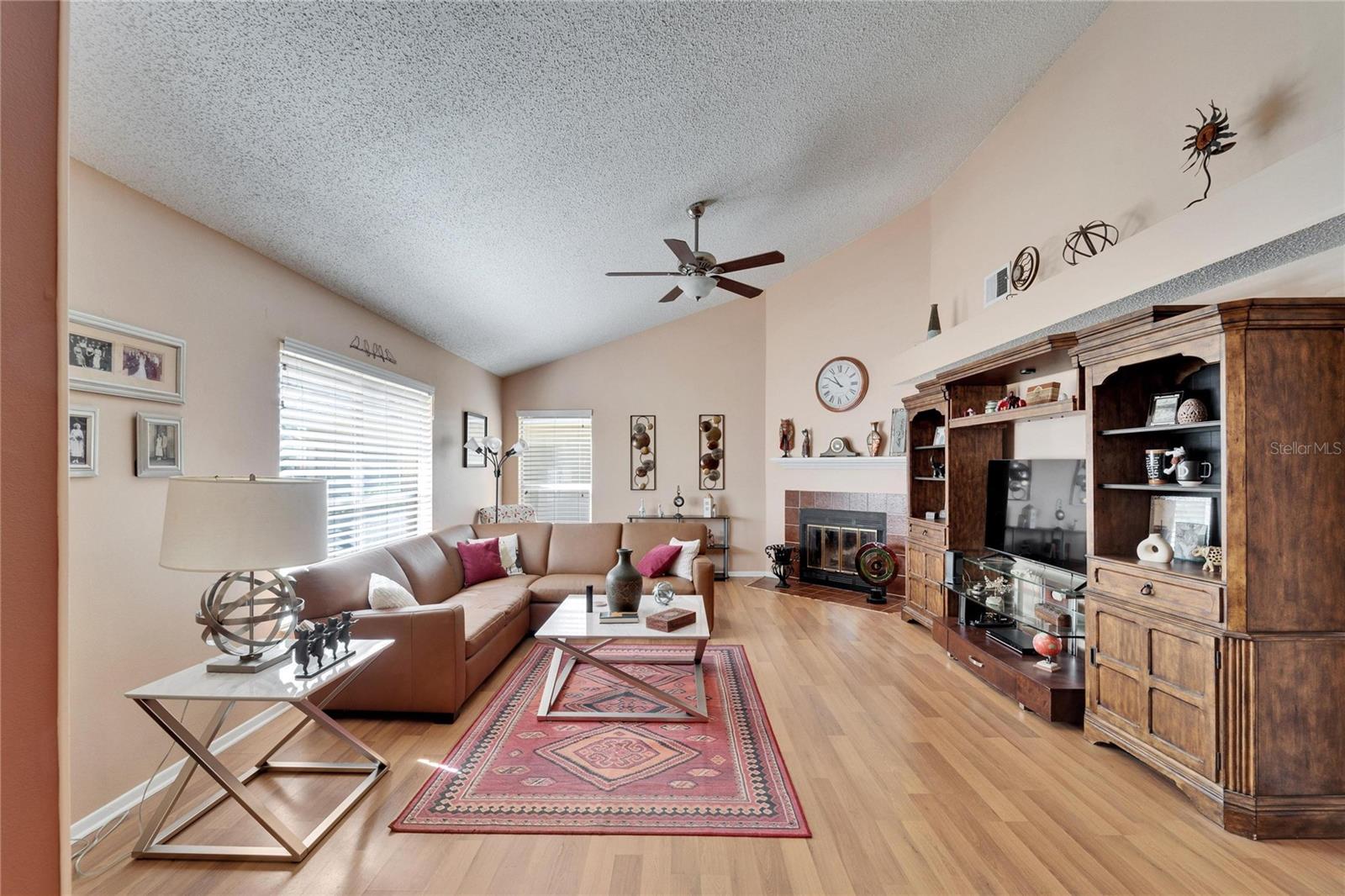 2033 SHADOW PINE DR, BRANDON, FL, 33511