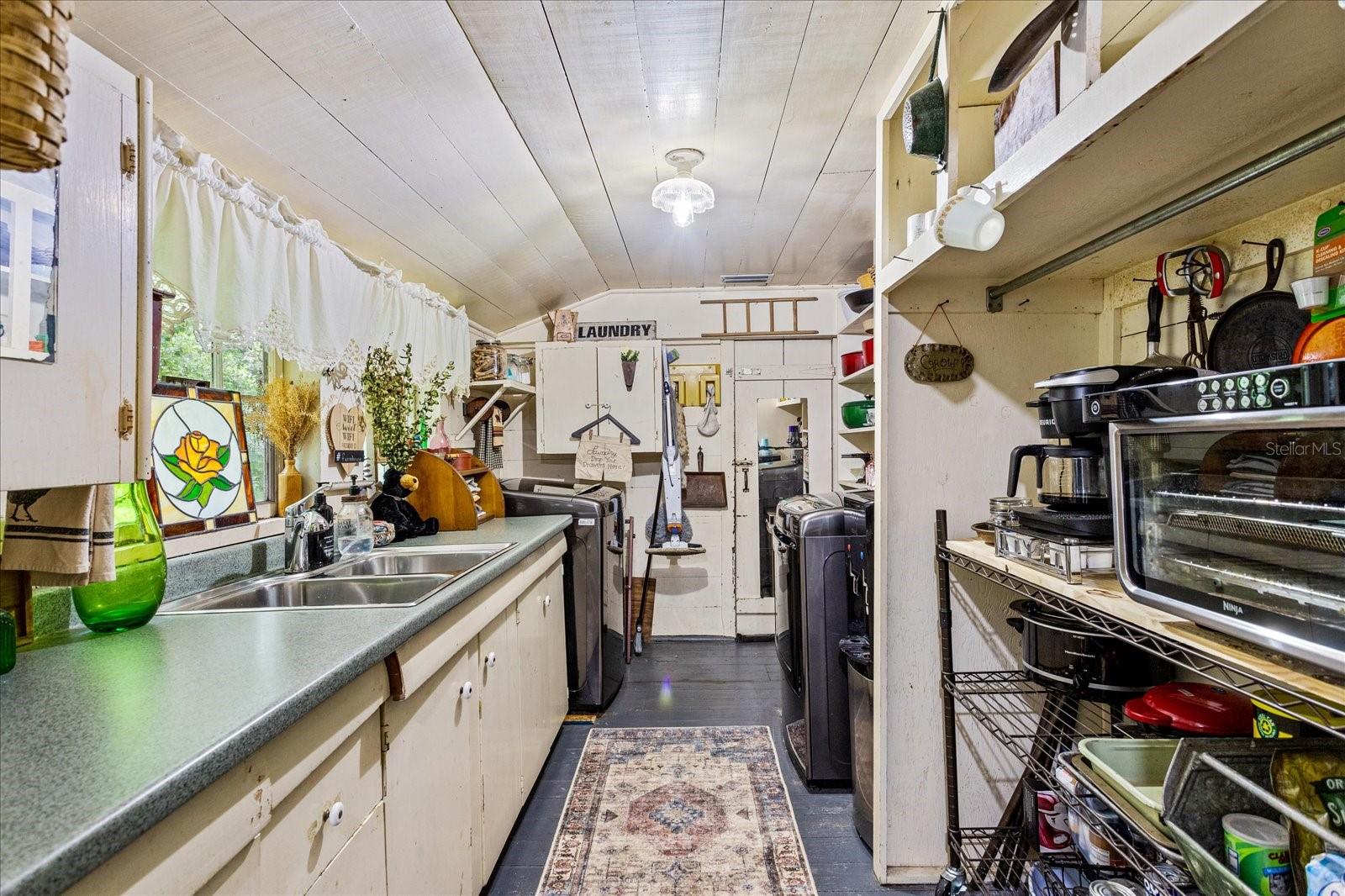 23730 FRANKLIN AVE, SORRENTO, FL, 32776