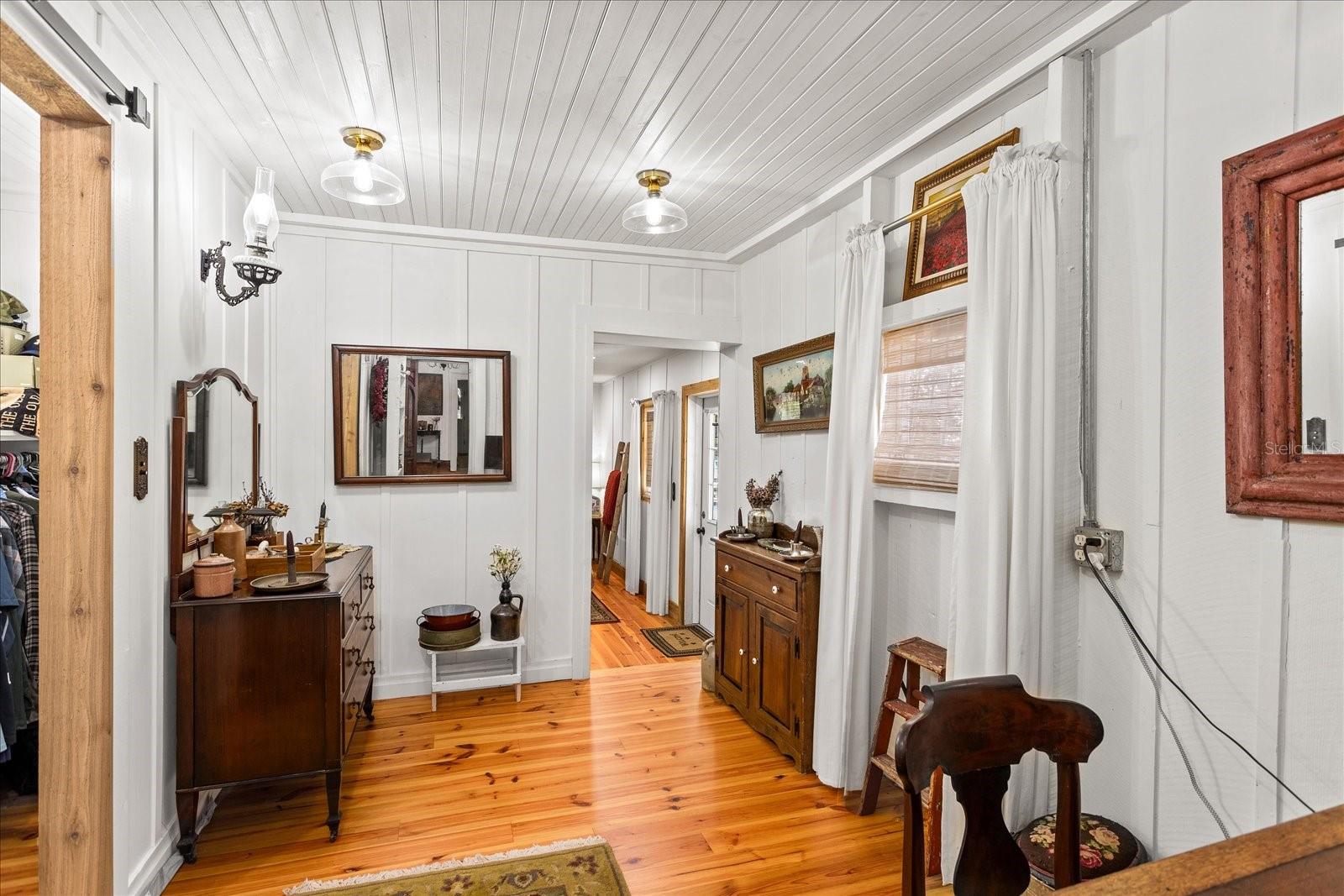 23730 FRANKLIN AVE, SORRENTO, FL, 32776