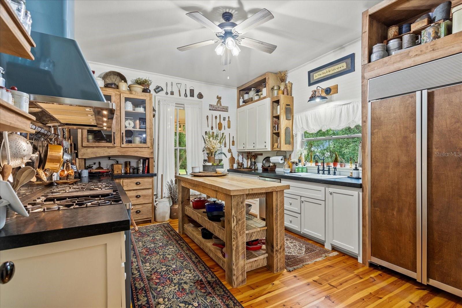 23730 FRANKLIN AVE, SORRENTO, FL, 32776