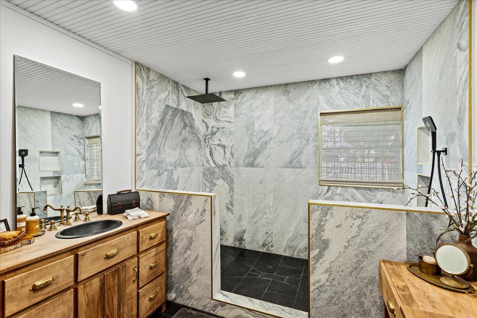 23730 FRANKLIN AVE, SORRENTO, FL, 32776