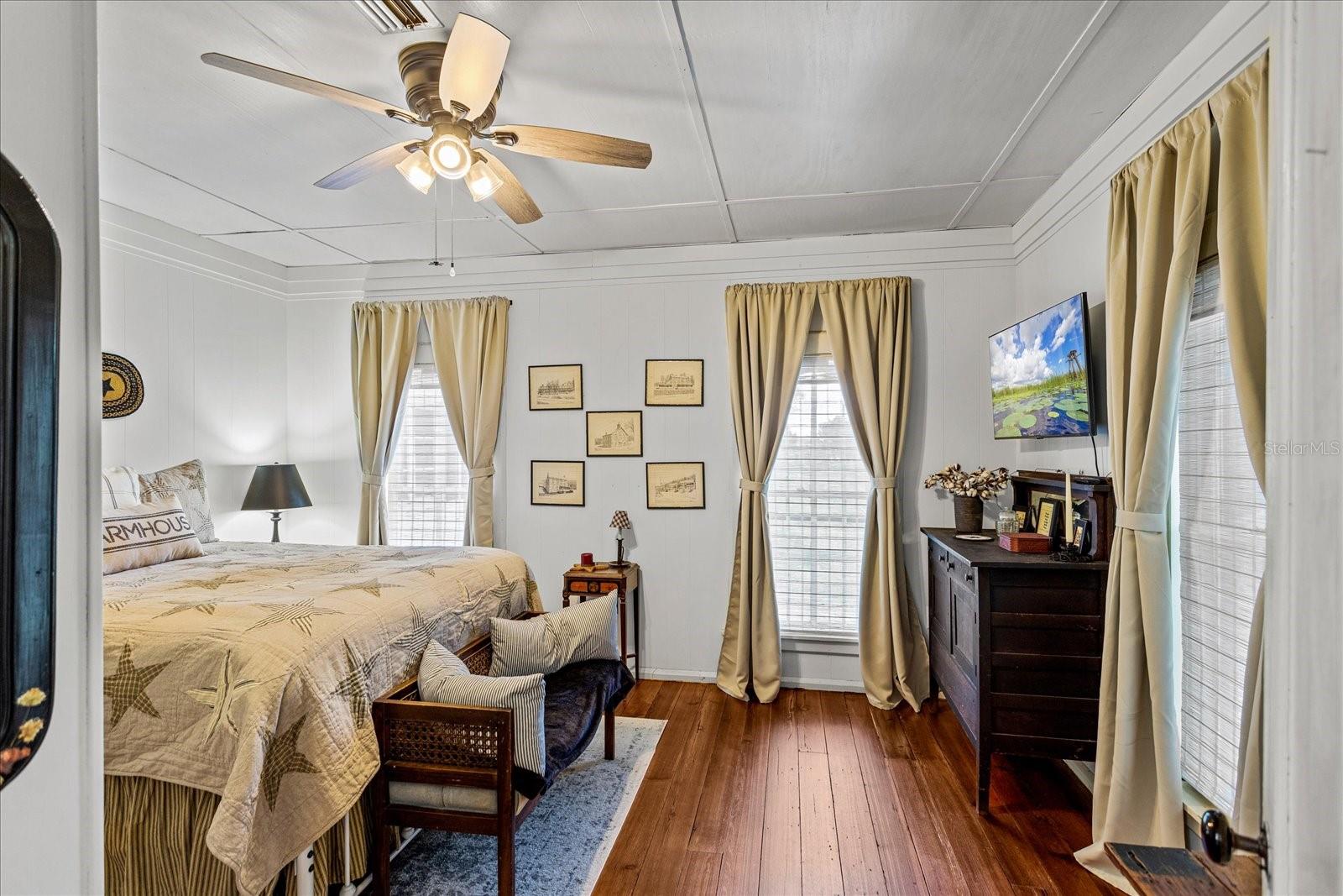 23730 FRANKLIN AVE, SORRENTO, FL, 32776