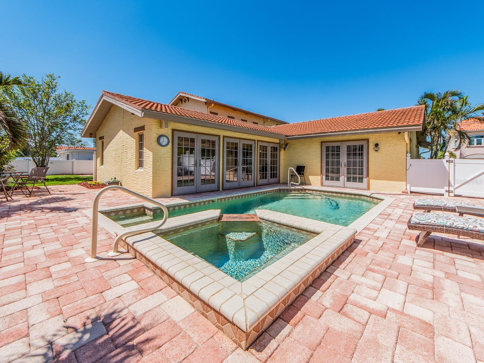 1140 81ST ST S, ST PETERSBURG, FL, 33707