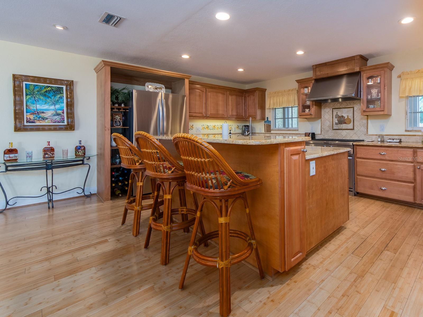 1140 81ST ST S, ST PETERSBURG, FL, 33707
