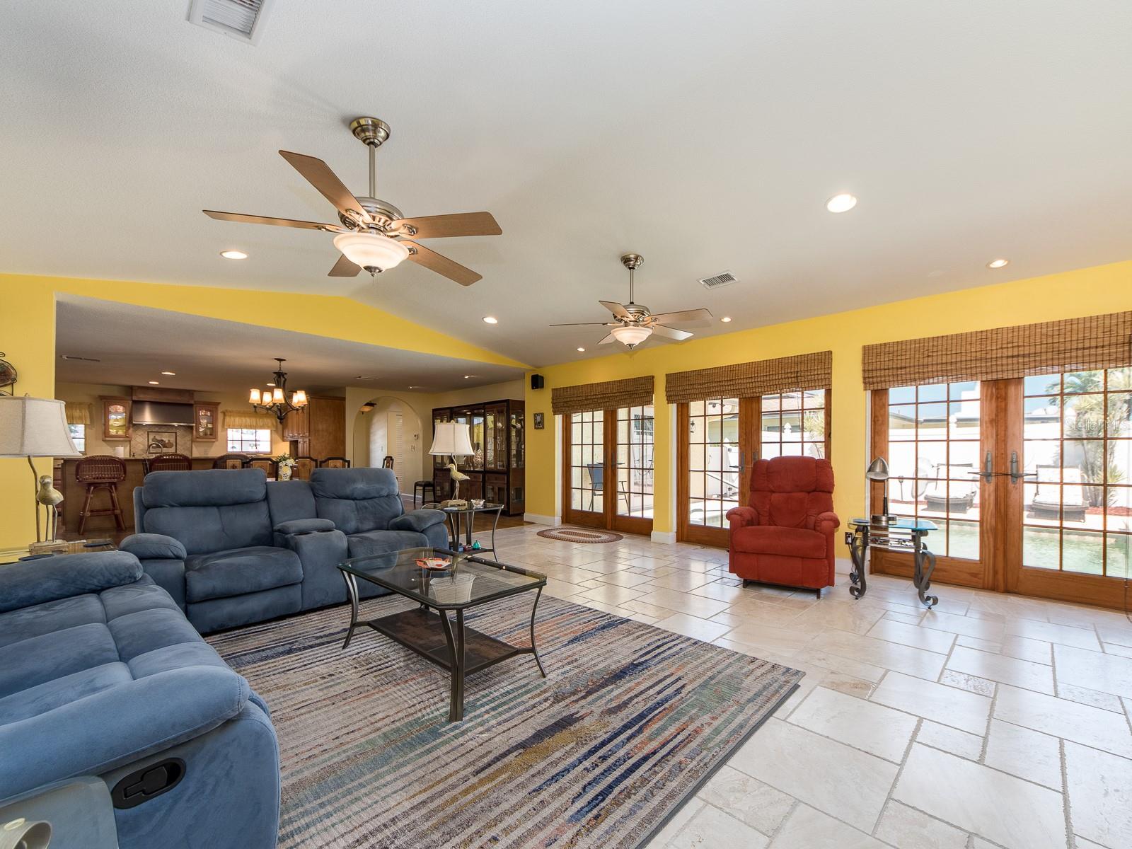 1140 81ST ST S, ST PETERSBURG, FL, 33707