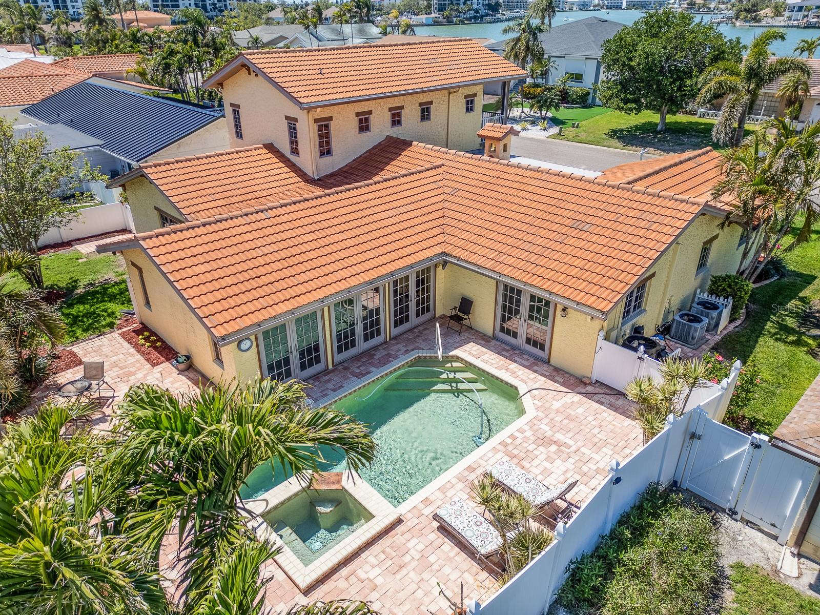 1140 81ST ST S, ST PETERSBURG, FL, 33707