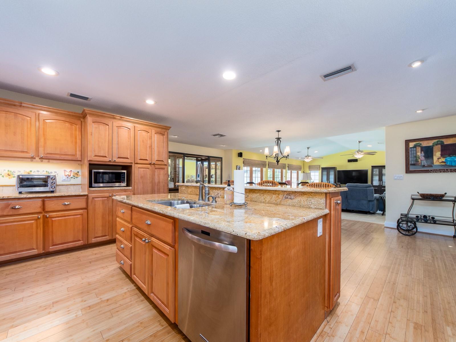 1140 81ST ST S, ST PETERSBURG, FL, 33707