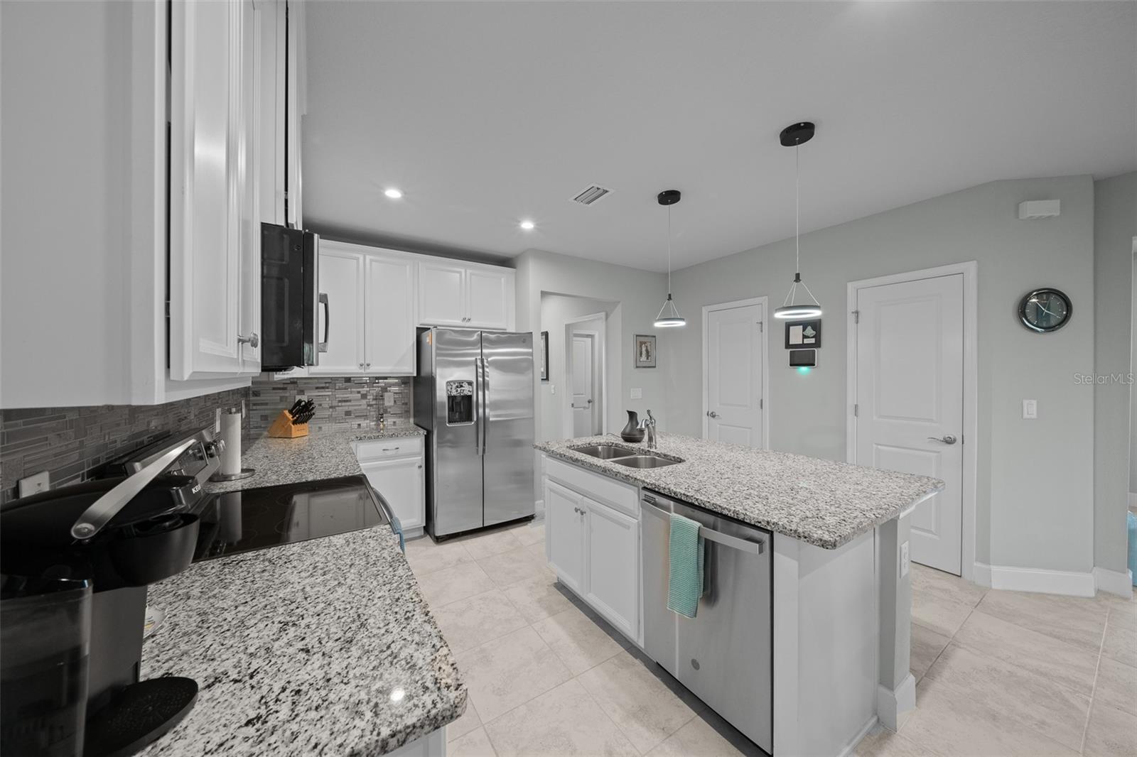 17663 TURNING LEAF CIR, LAND O LAKES, FL, 34638