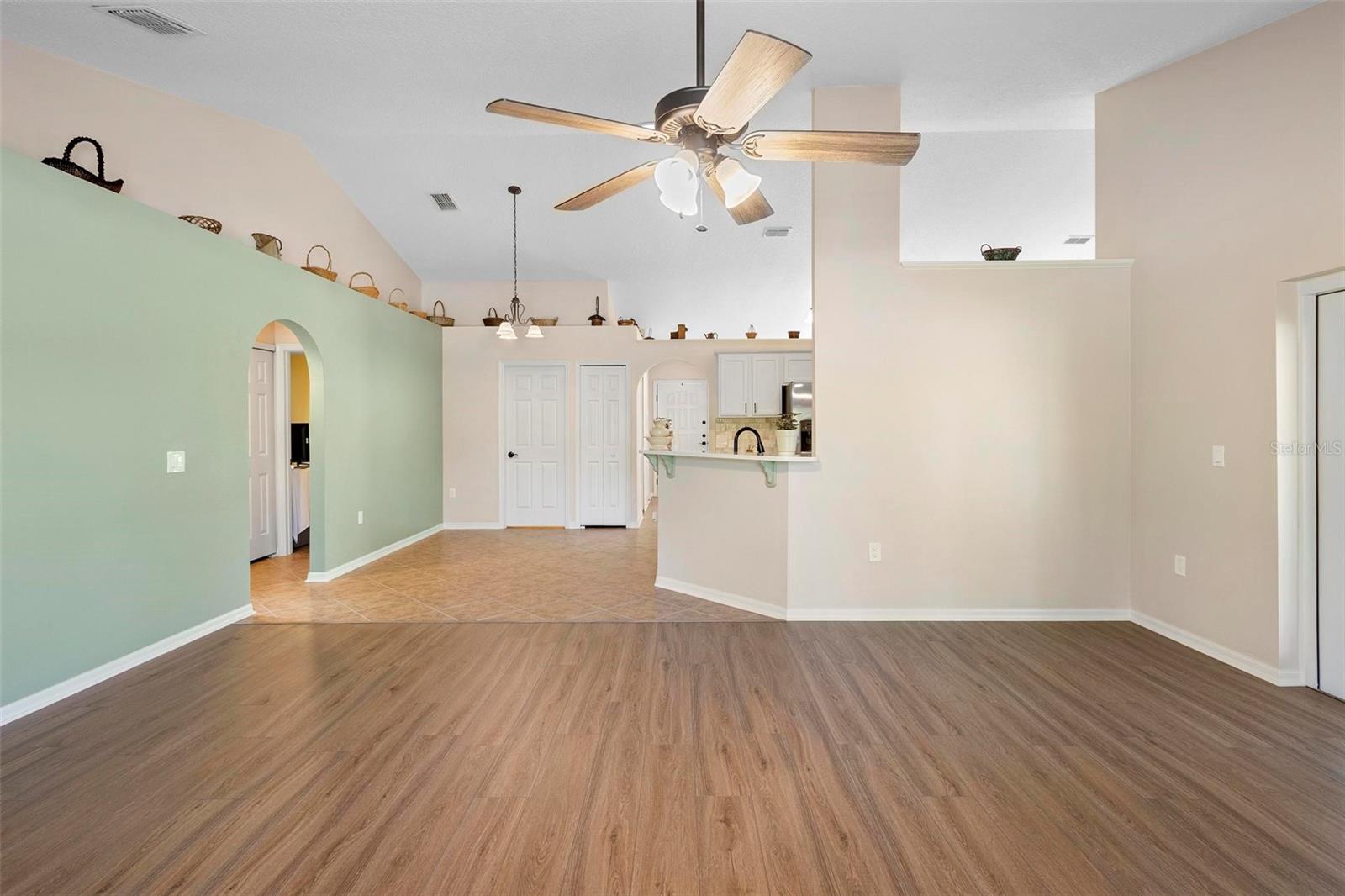 2530 LEONARD DR, DELTONA, FL, 32725