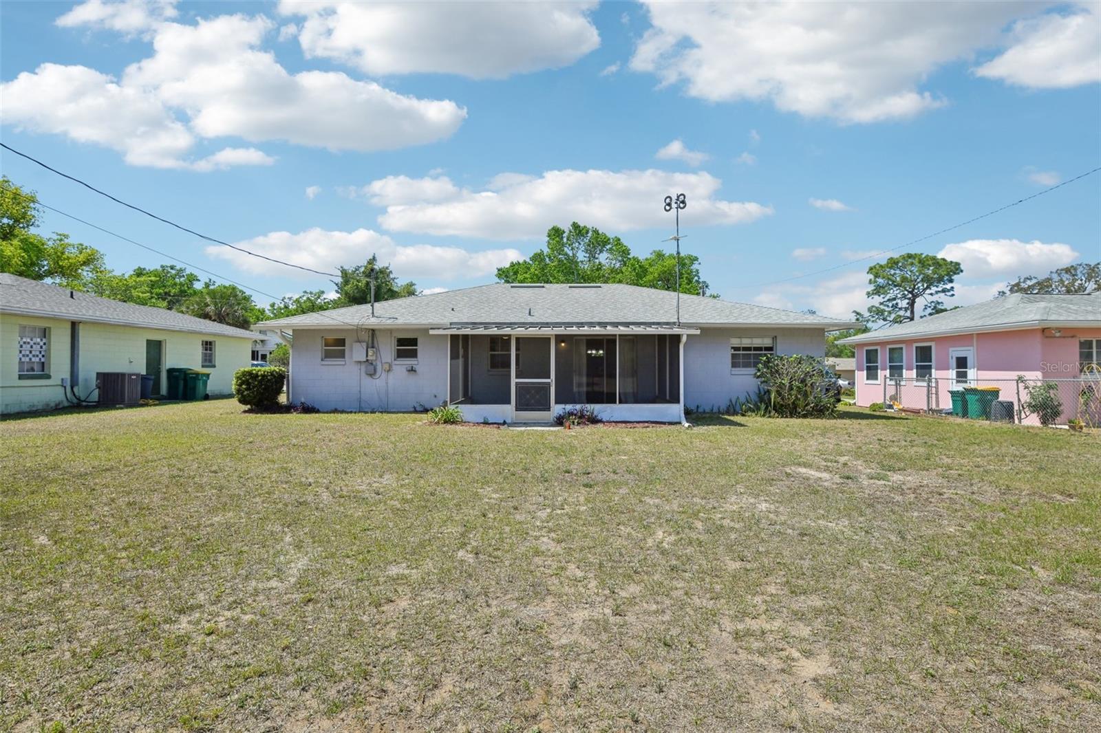 1125 HILLCREST CT, EUSTIS, FL, 32726