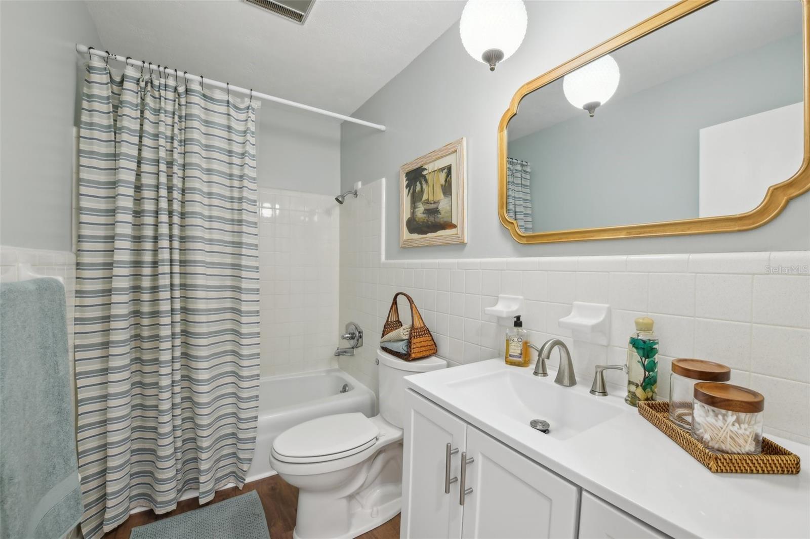 1125 HILLCREST CT, EUSTIS, FL, 32726