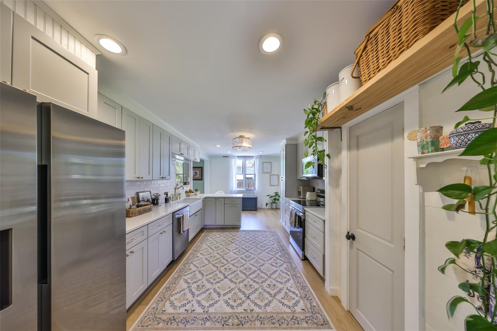 609 4TH AVE SW, RUSKIN, FL, 33570