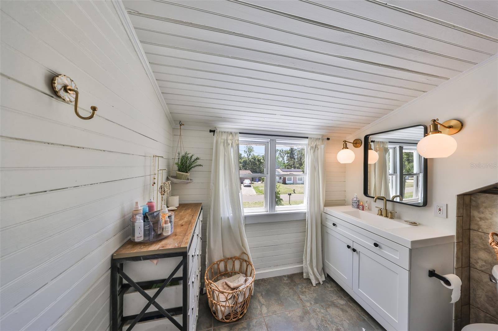 609 4TH AVE SW, RUSKIN, FL, 33570