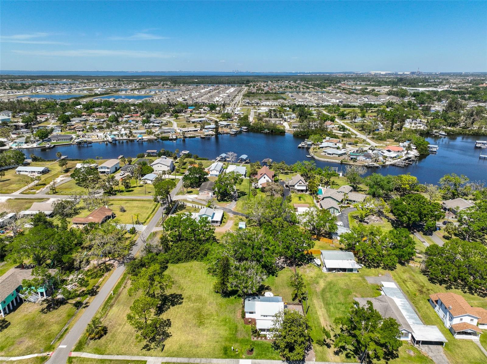 609 4TH AVE SW, RUSKIN, FL, 33570
