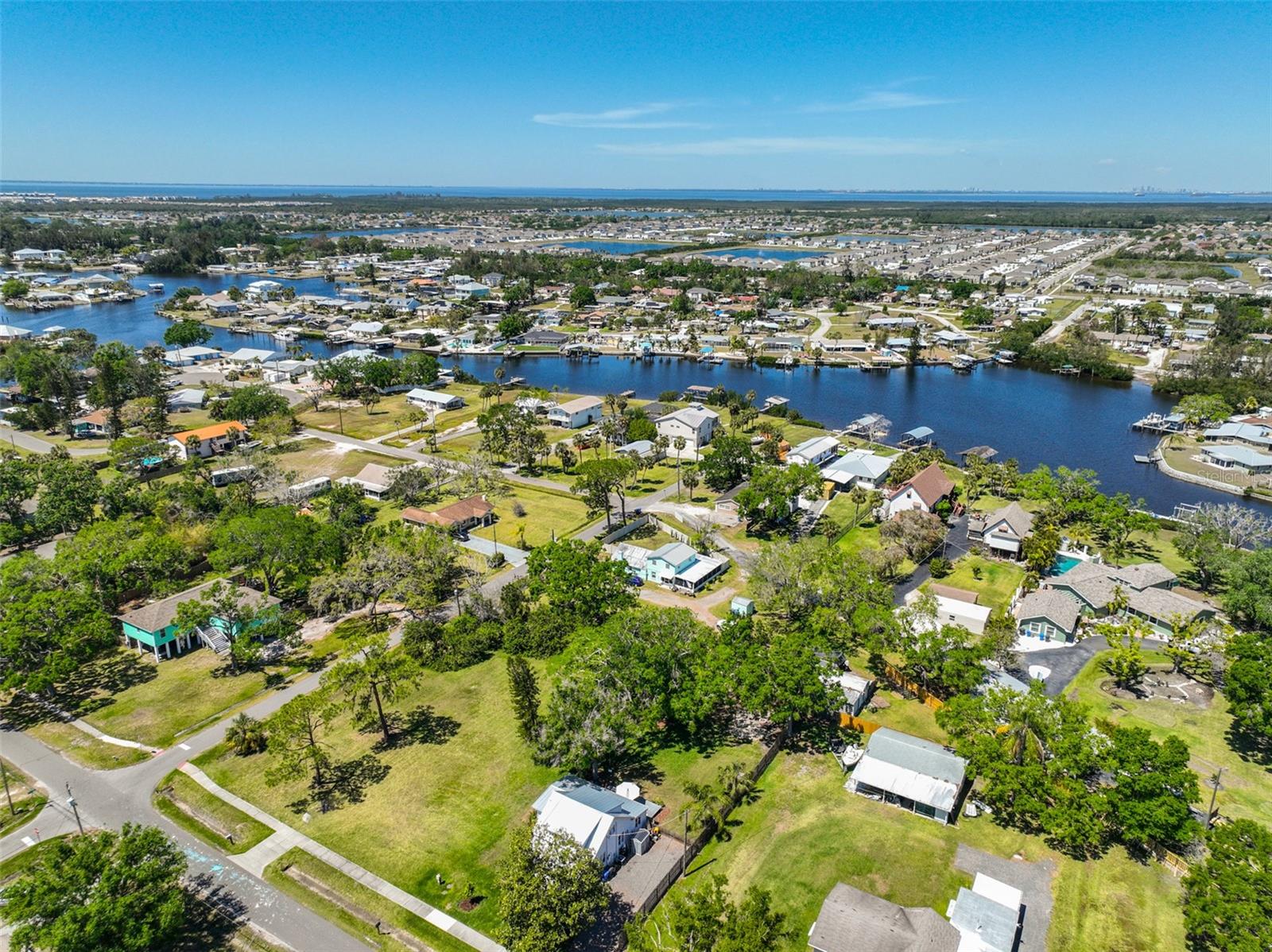 609 4TH AVE SW, RUSKIN, FL, 33570