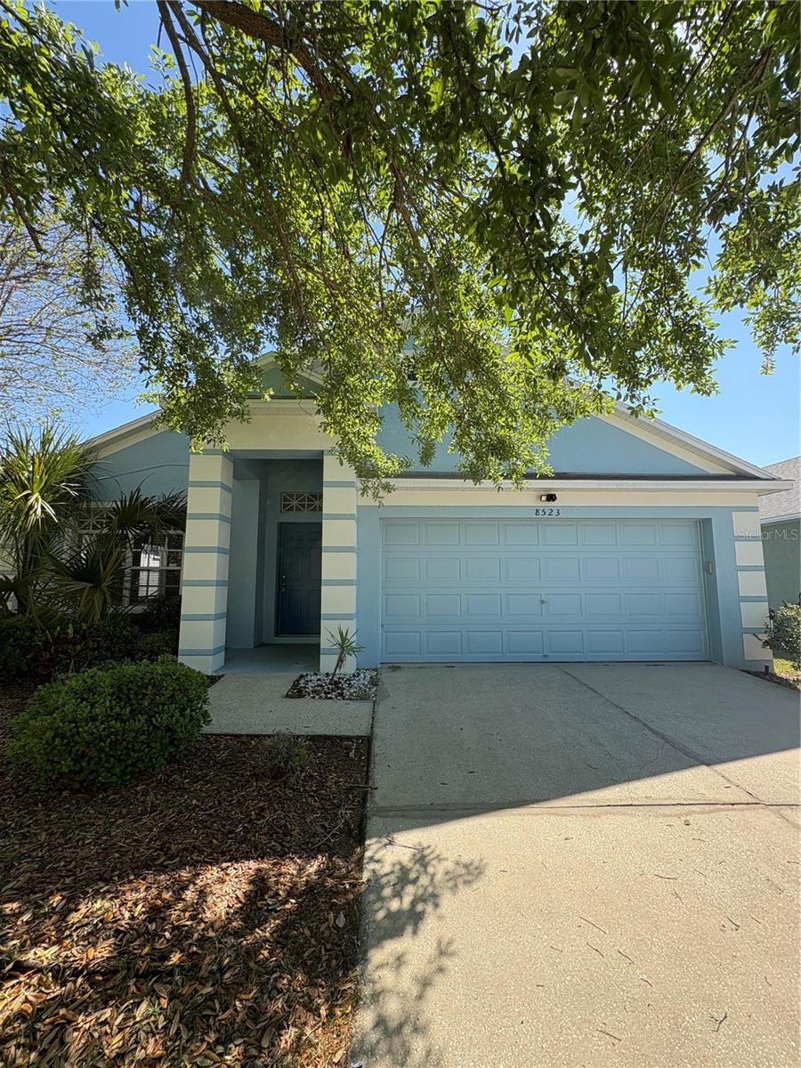 8523 CANTERBURY LAKE BLVD, TAMPA, FL, 33619