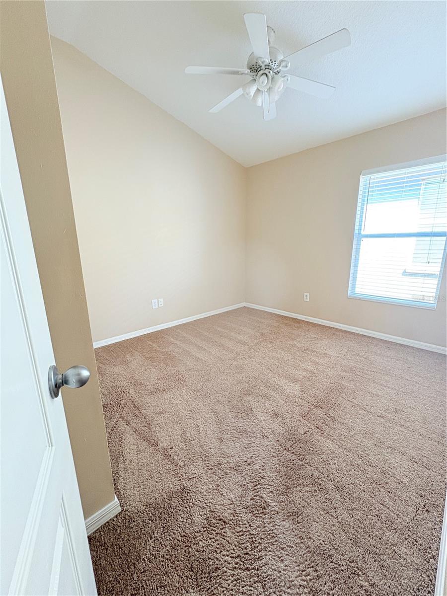 8523 CANTERBURY LAKE BLVD, TAMPA, FL, 33619