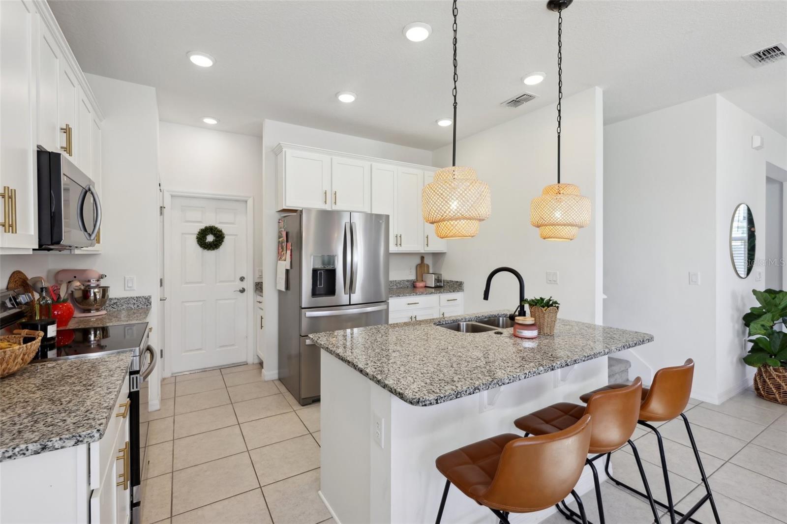 2558 SHAMROCK ST, TAVARES, FL, 32778
