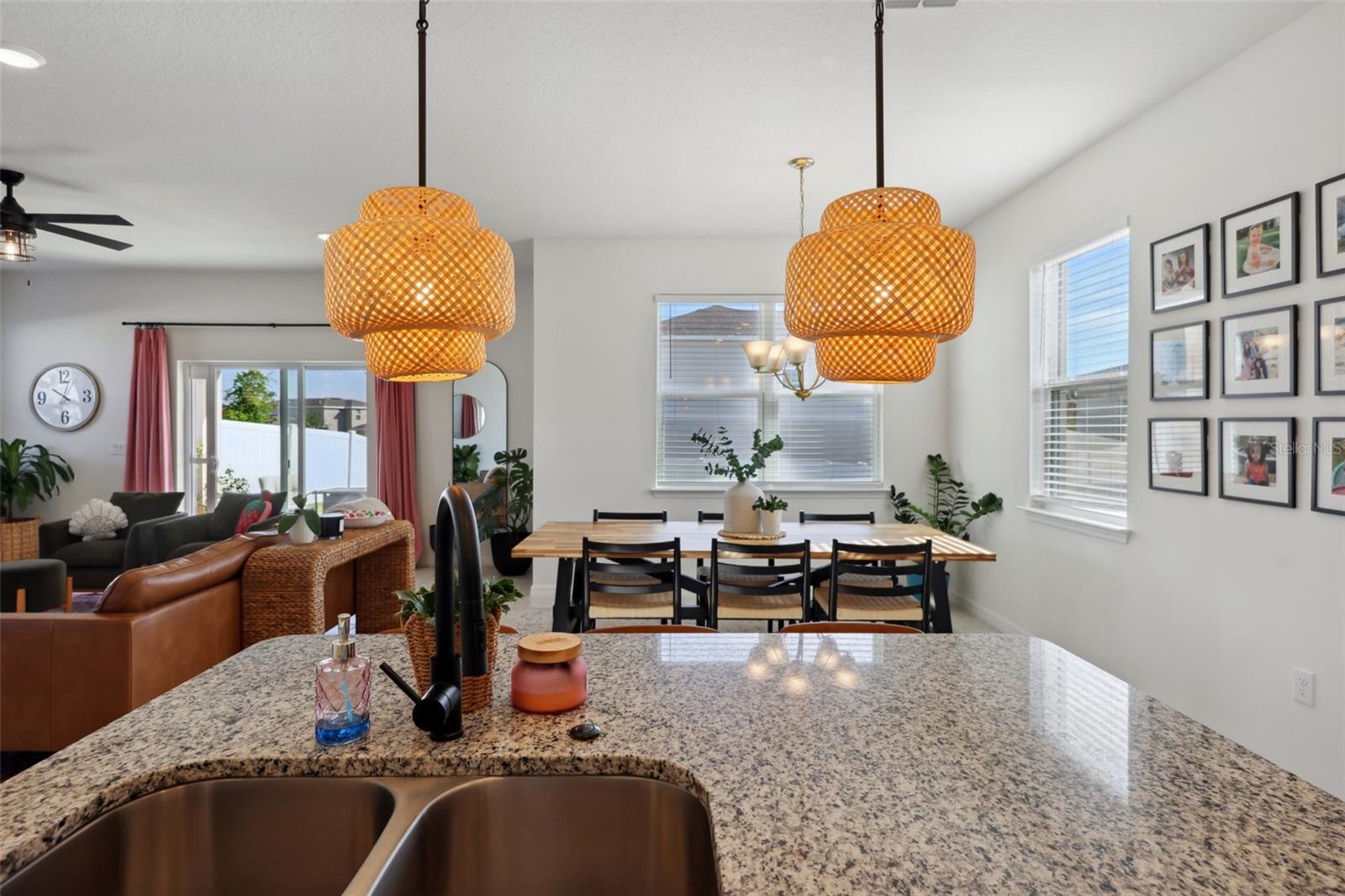 2558 SHAMROCK ST, TAVARES, FL, 32778