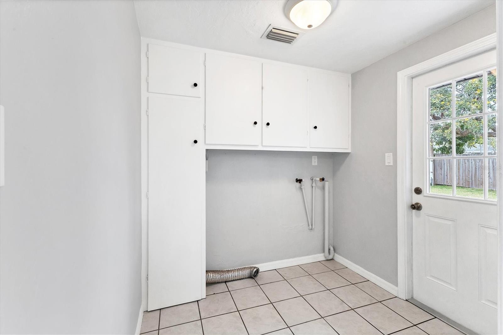2105 LEE LANE, SARASOTA, FL, 34231