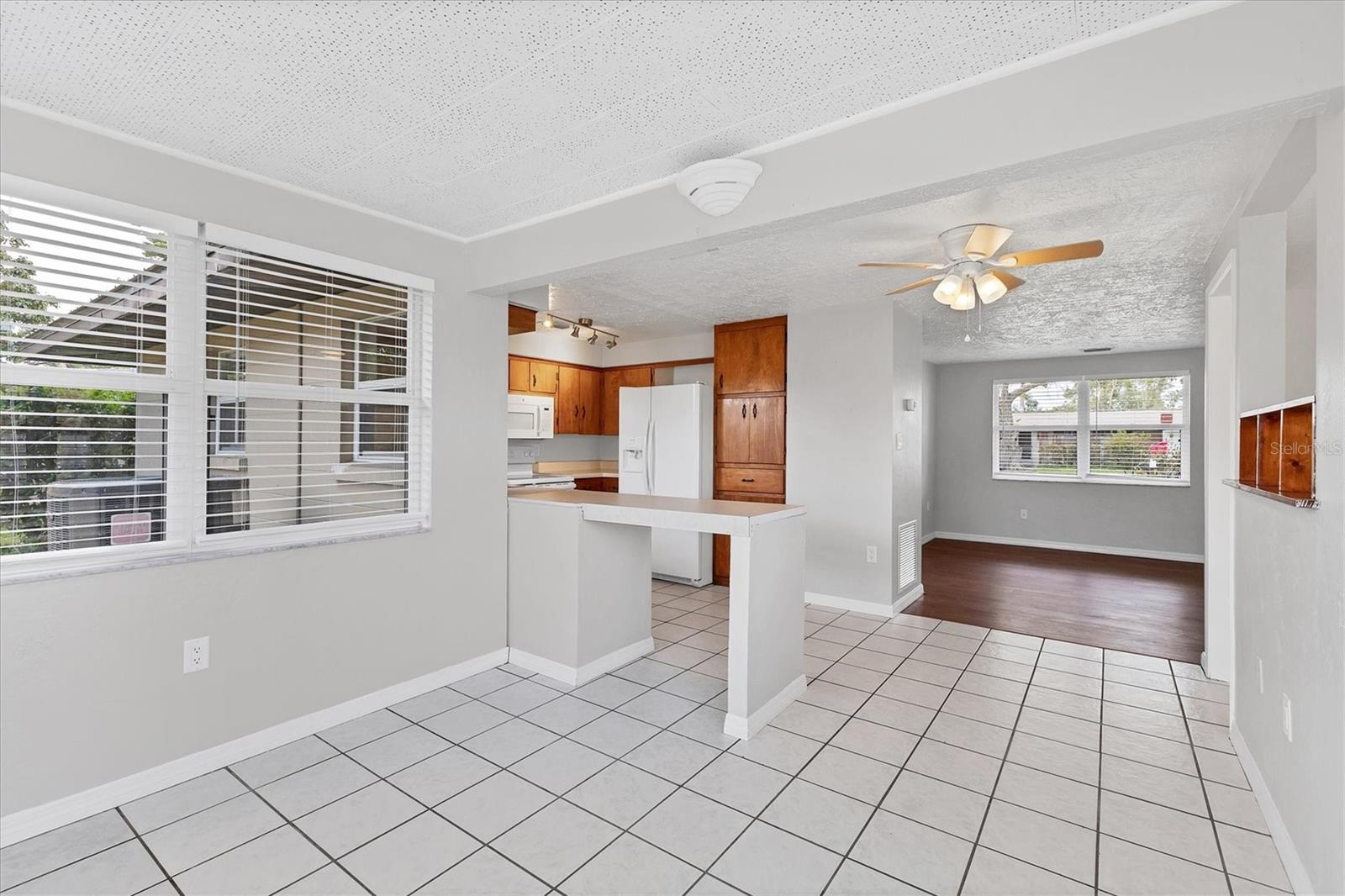 2105 LEE LANE, SARASOTA, FL, 34231