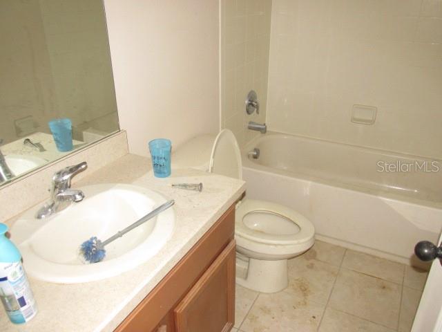 563 LAKE DAVENPORT CIR, DAVENPORT, FL, 33837