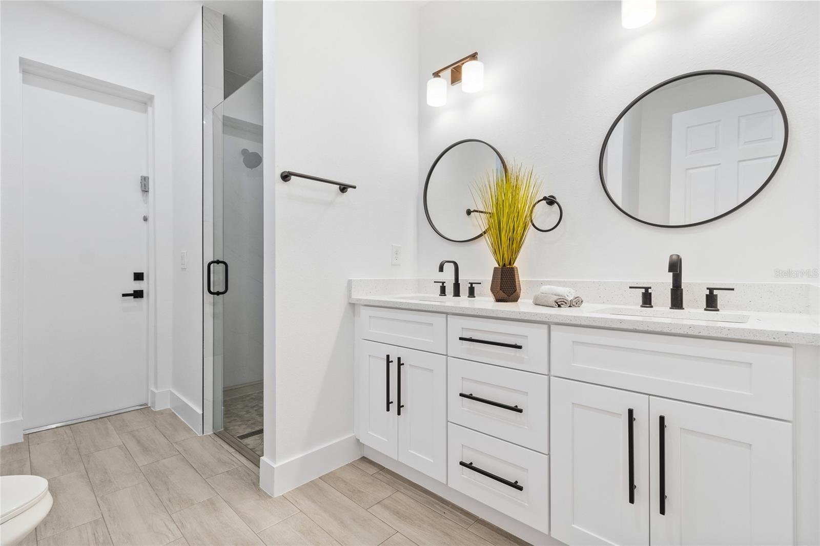 2032 NE 20TH TER, CAPE CORAL, FL, 33909