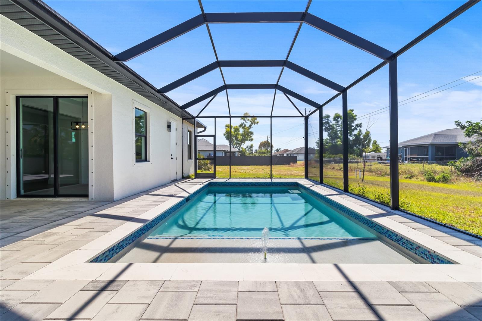 2032 NE 20TH TER, CAPE CORAL, FL, 33909