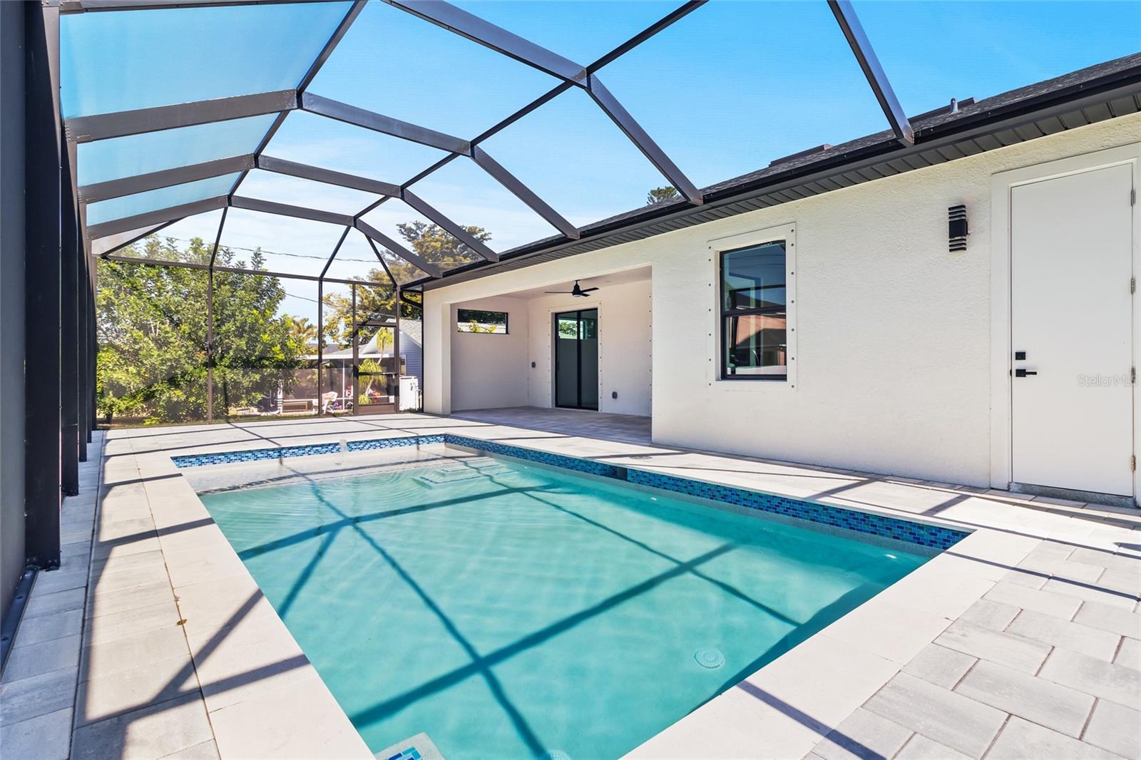 2032 NE 20TH TER, CAPE CORAL, FL, 33909