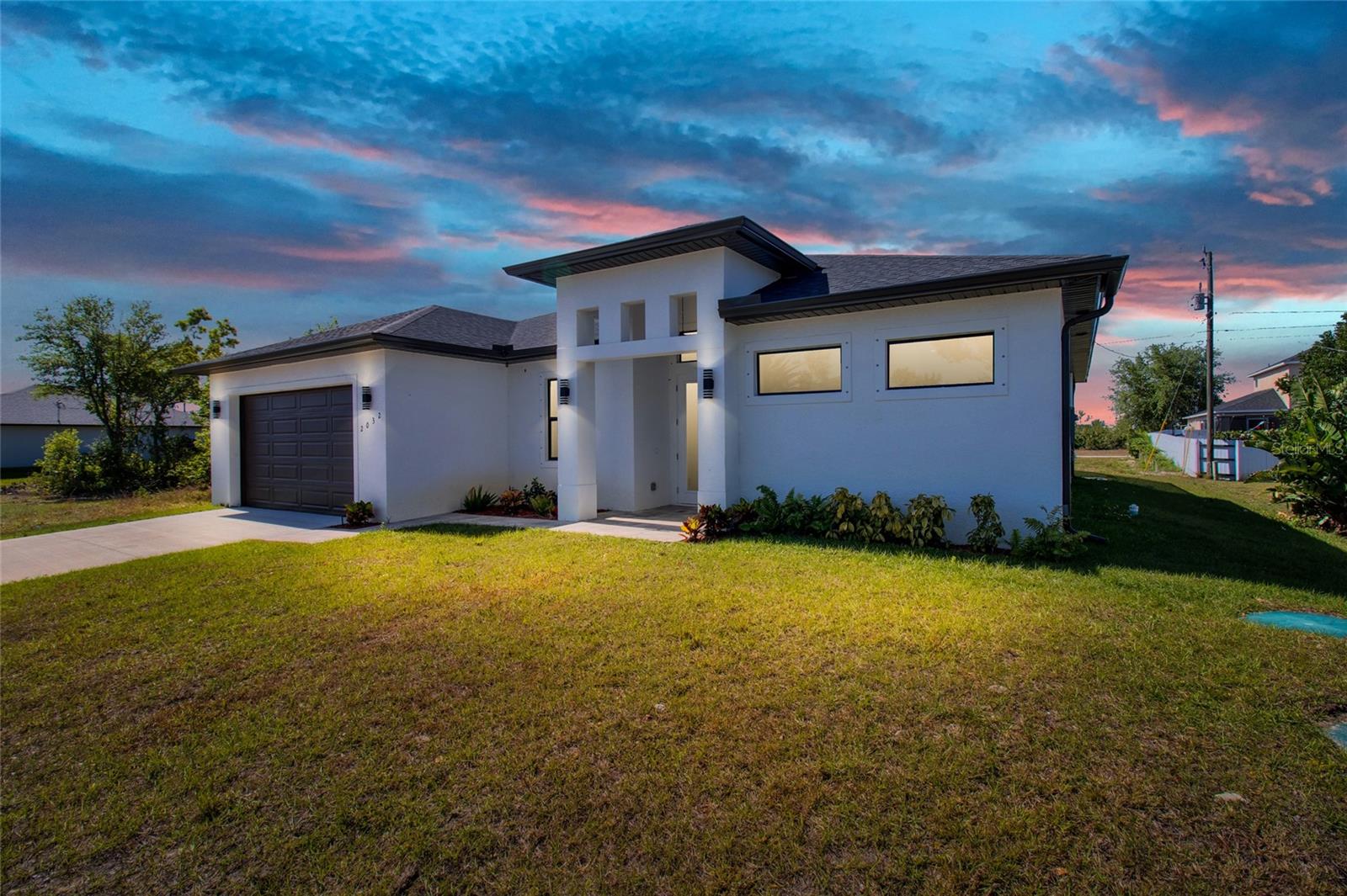 2032 NE 20TH TER, CAPE CORAL, FL, 33909