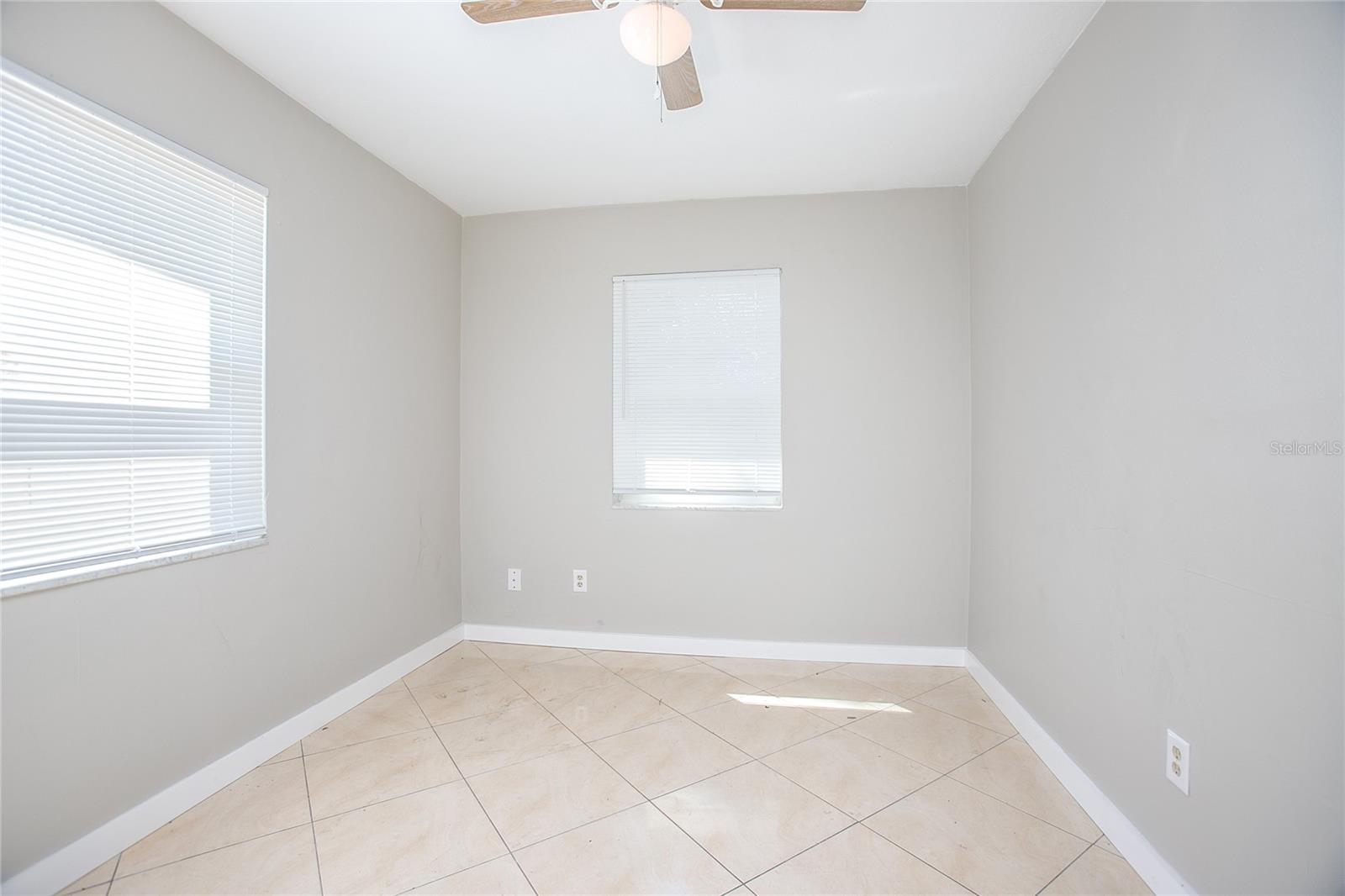 954 CHIPPENDALE ST, DELTONA, FL, 32725