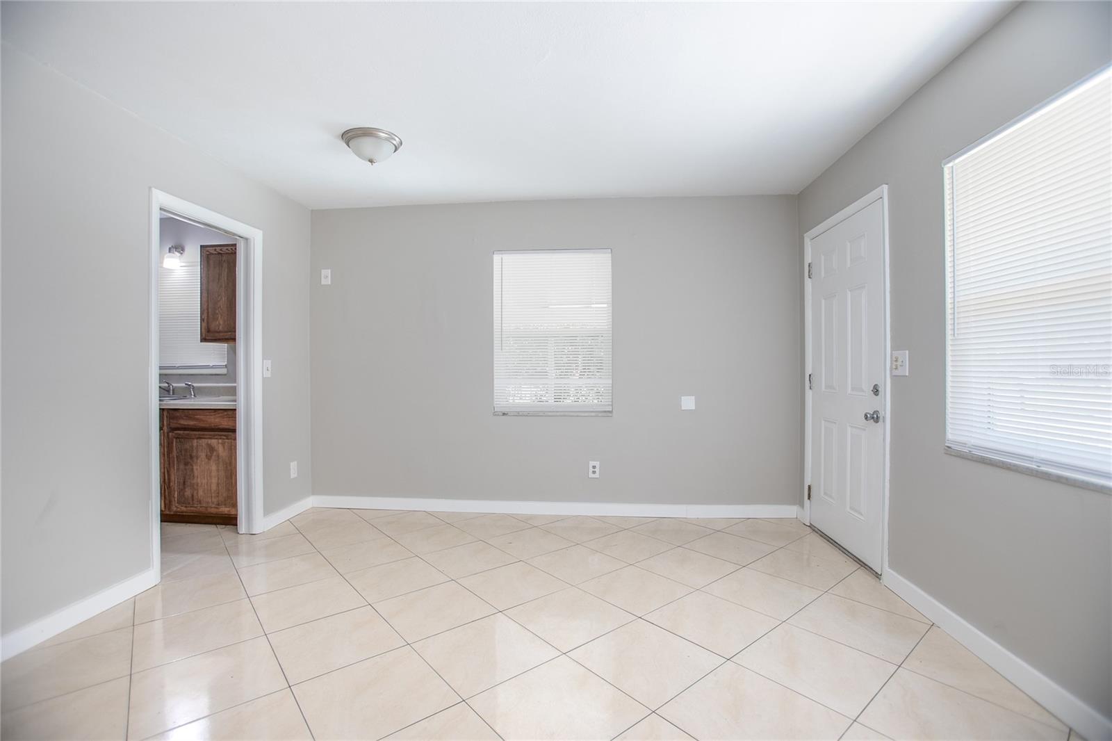 954 CHIPPENDALE ST, DELTONA, FL, 32725