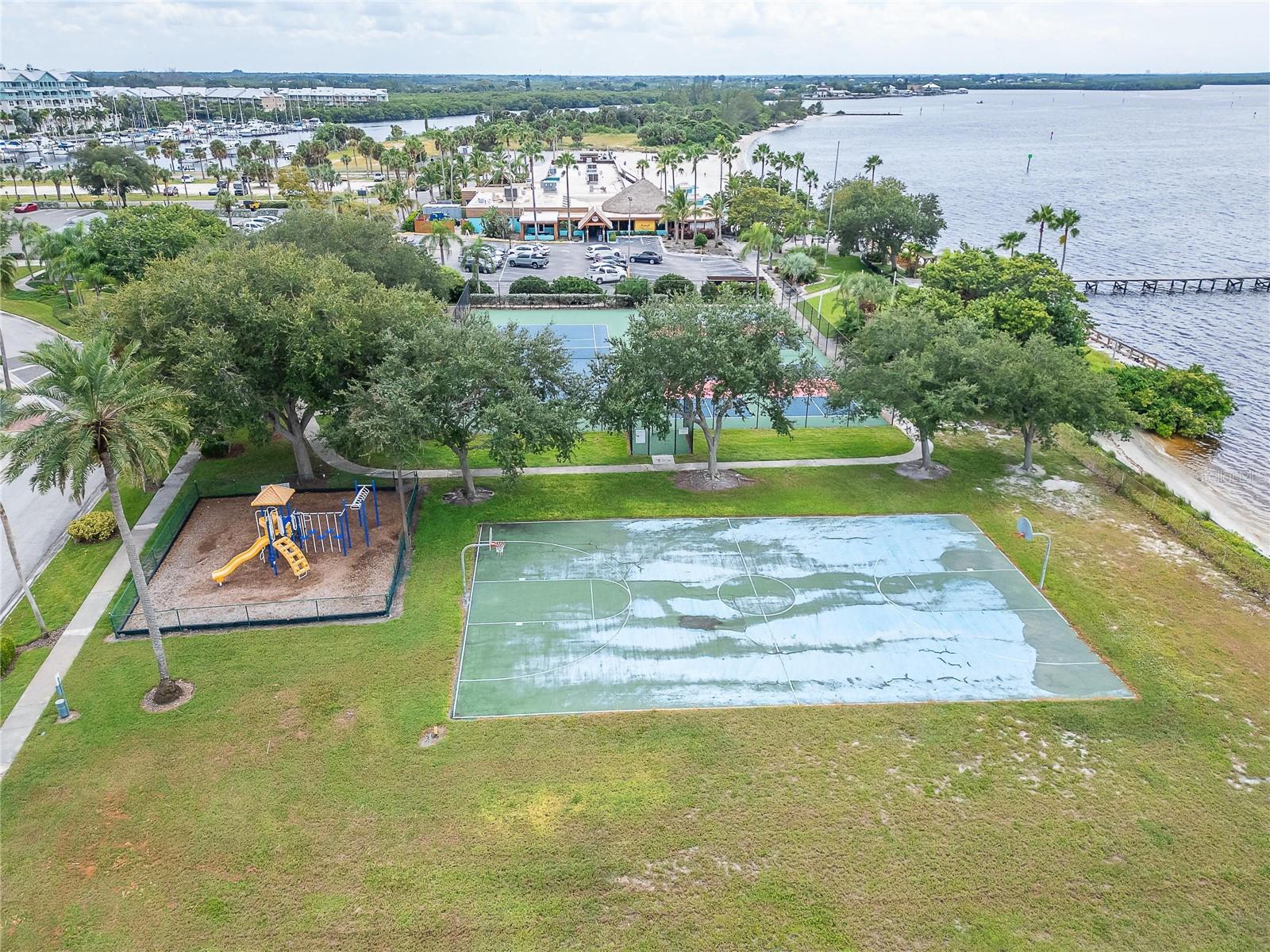803 BAHIA DEL SOL DR #66, RUSKIN, FL, 33570