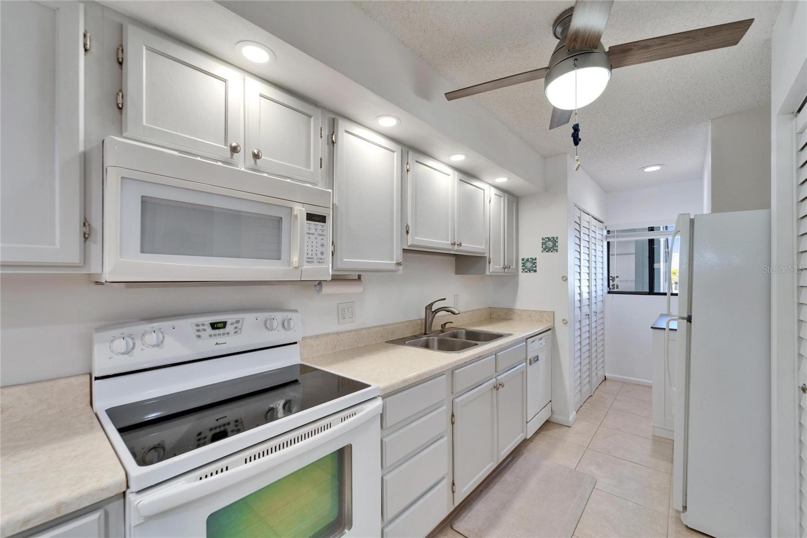 803 BAHIA DEL SOL DR #66, RUSKIN, FL, 33570