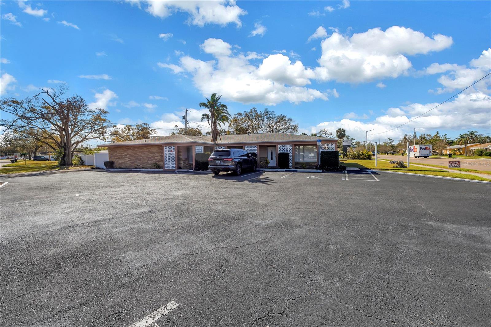 6017 DR MARTIN LUTHER KING JR ST N #J, ST PETERSBURG, FL, 33703
