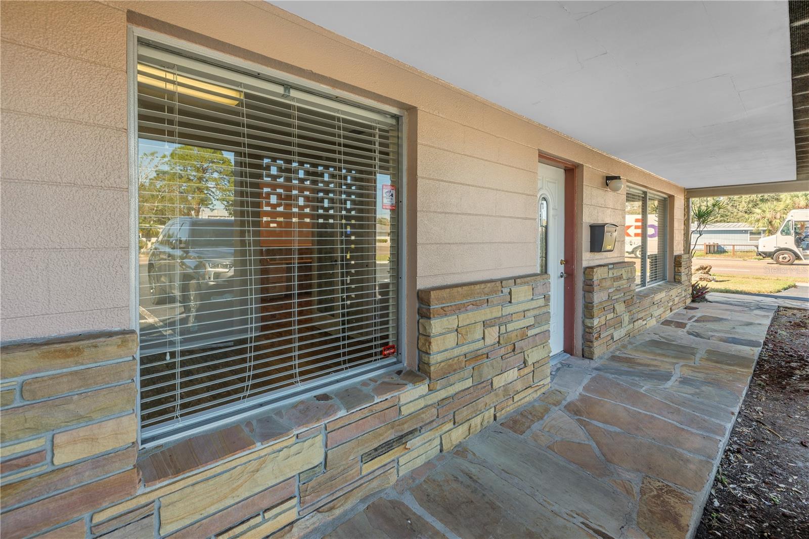 6017 DR MARTIN LUTHER KING JR ST N #J, ST PETERSBURG, FL, 33703