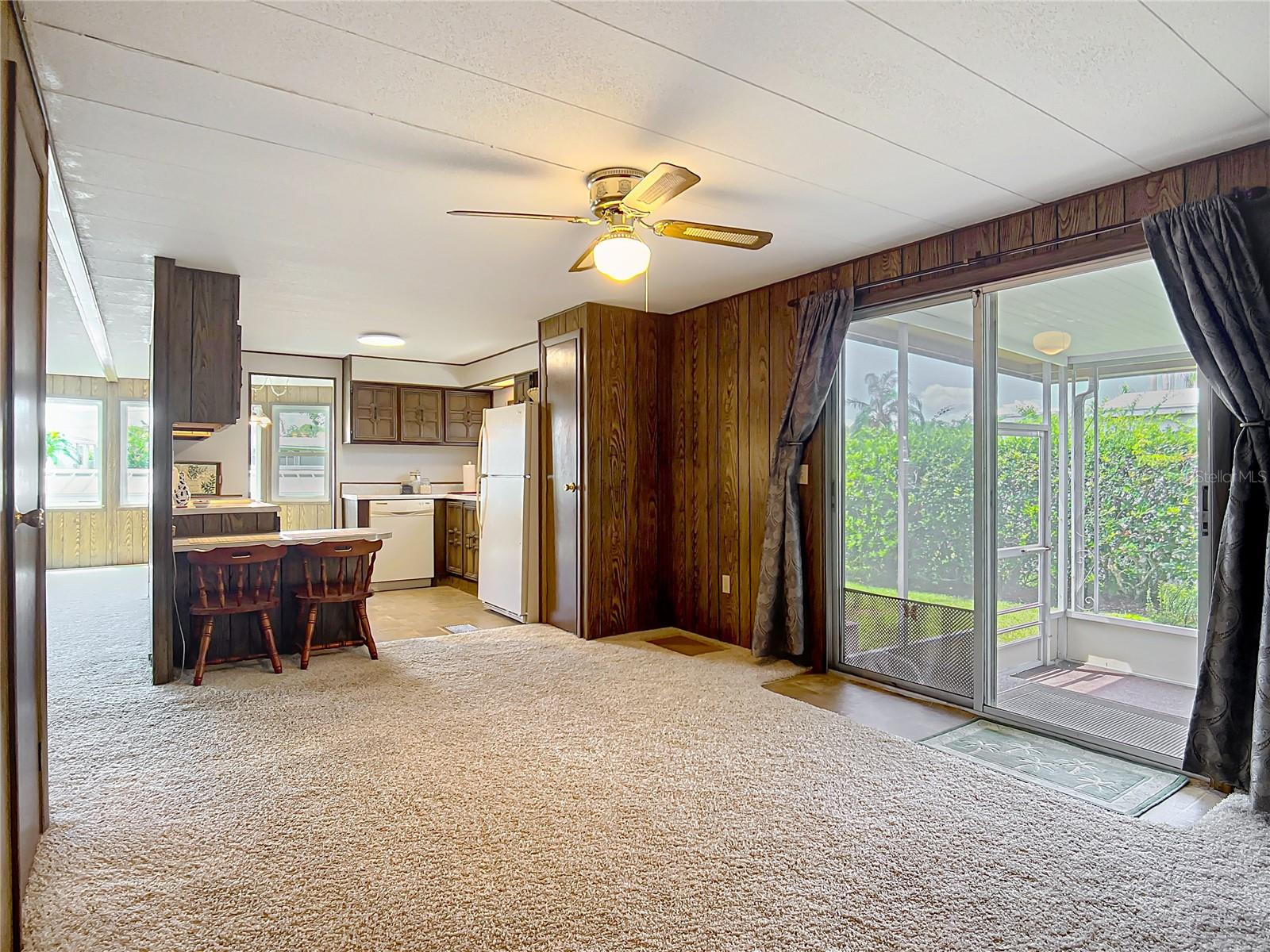 12706 LAKE DORA CIR, TAVARES, FL, 32778