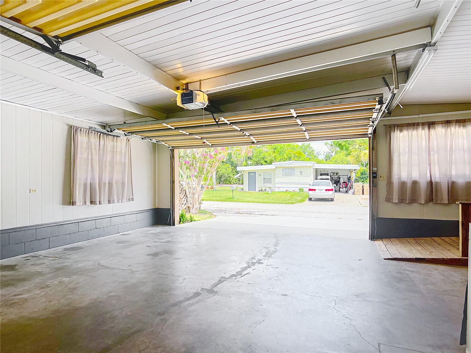 12706 LAKE DORA CIR, TAVARES, FL, 32778