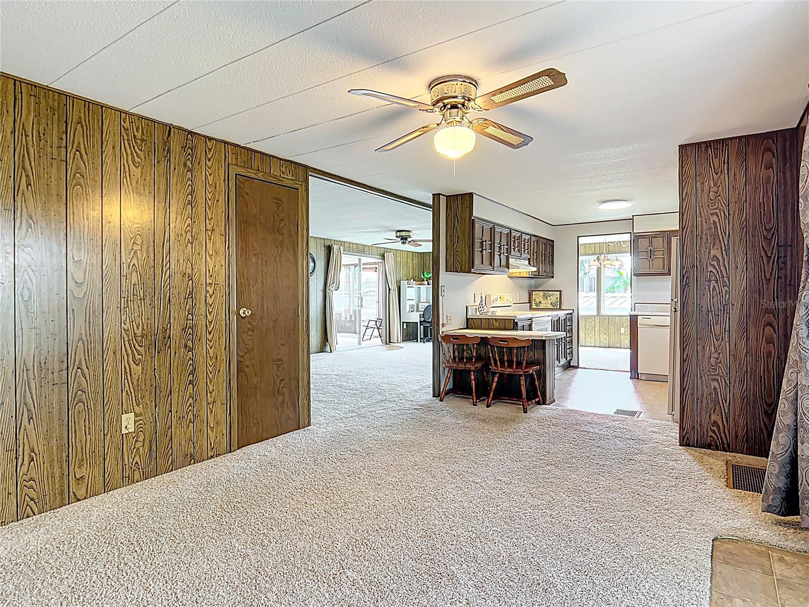 12706 LAKE DORA CIR, TAVARES, FL, 32778