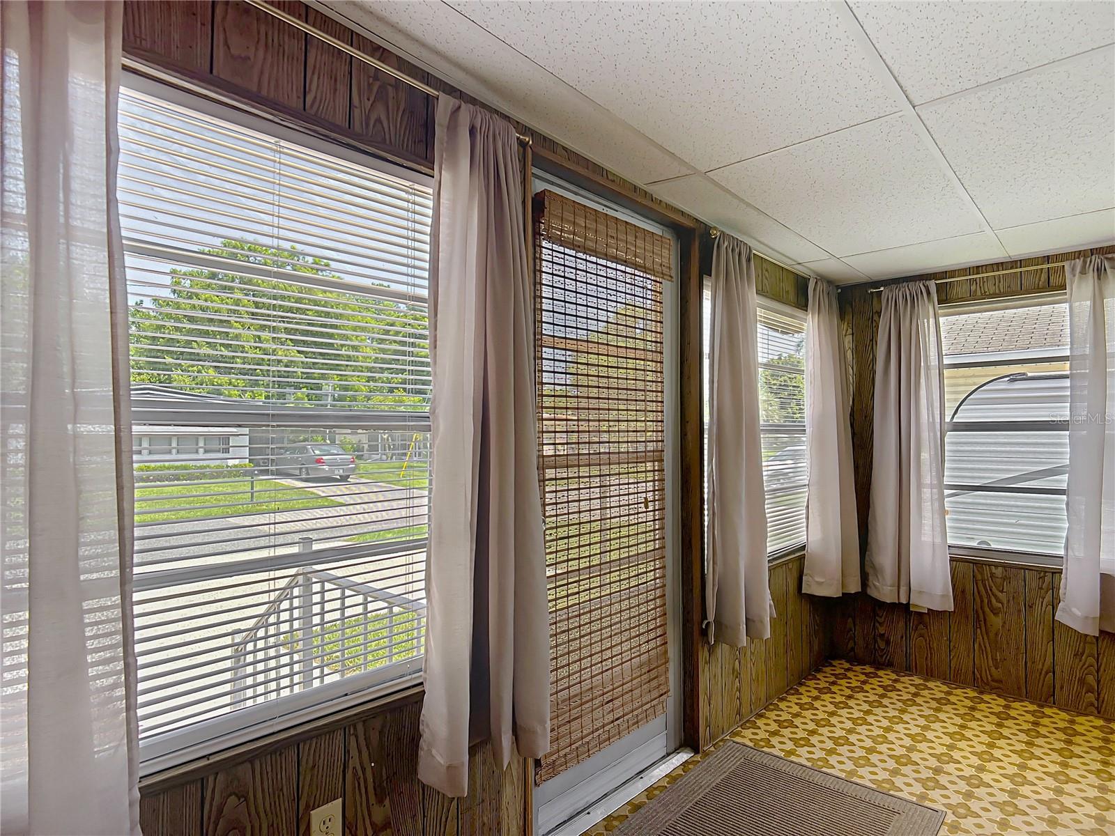 12706 LAKE DORA CIR, TAVARES, FL, 32778