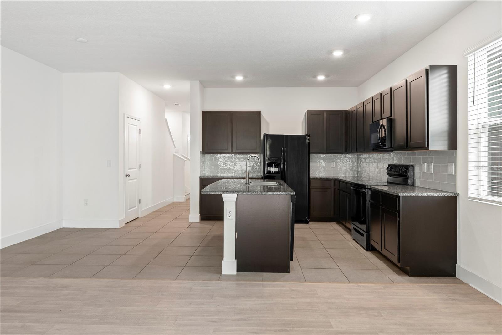 2878 SUNCOAST PLAINS DR, ODESSA, FL, 33556