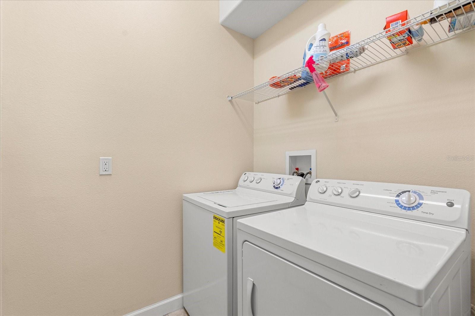 6137 WATERSIDE ISLAND LN, WINTER GARDEN, FL, 34787