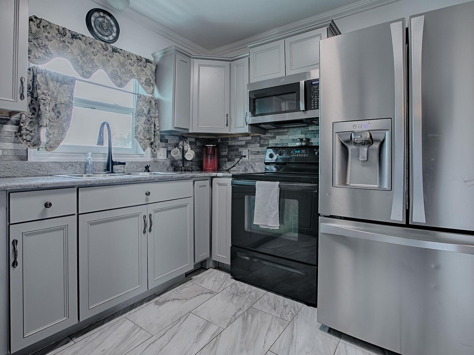 123 W DADE AVE, BUSHNELL, FL, 33513